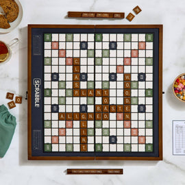 Scrabble Grand Folding Edition - Bards & Cards