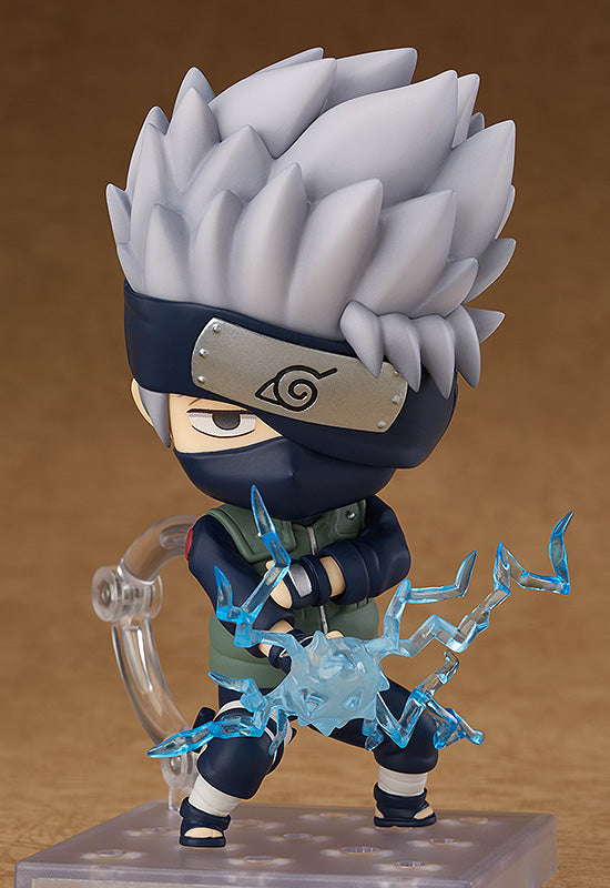 Good Smile Company: Nendoroid: Naruto Shippuden - Kakashi Hatake #724 (R) - Bards & Cards