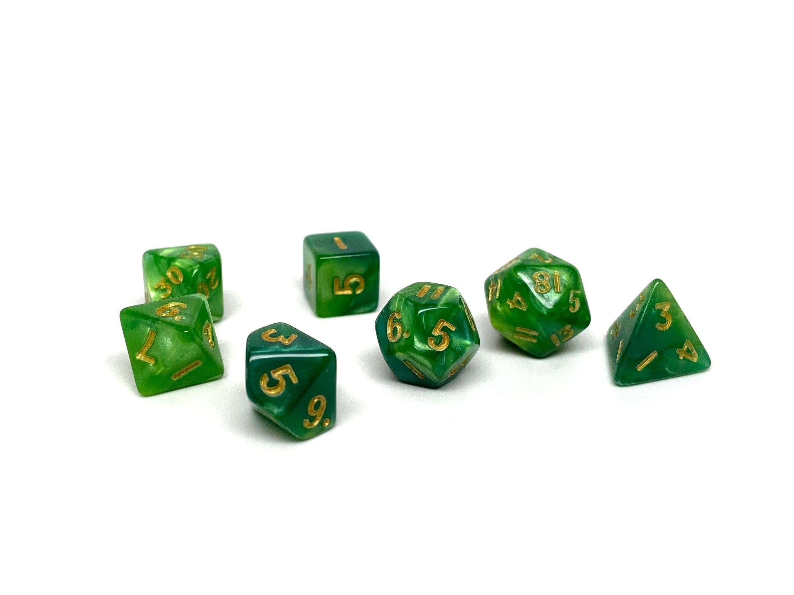 10mm Shamrock Swirl Mini Dice Set - Bards & Cards