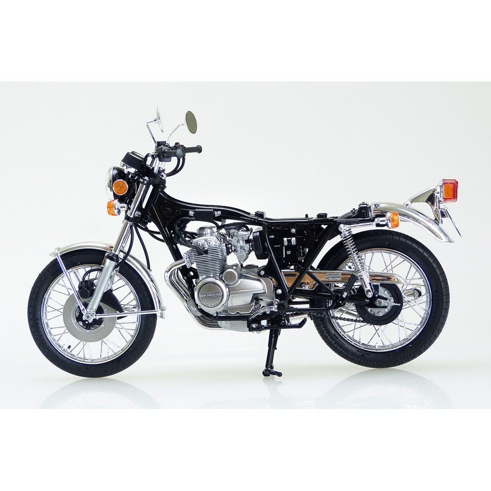 Aoshima: 1/12 Honda CB400Four I/II (398CC) Scale Model Kit #30