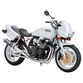 Aoshima: 1/12 Yamaha XJR400S with Custom Part Scale Model Kit #54 - Bards & Cards
