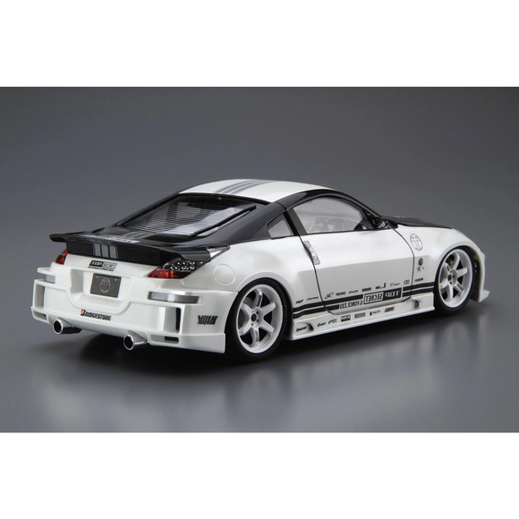 Aoshima: Nissan (2005) Top Secret Z33 Fairlady Z 1/24 Scale Model Kit #33 - Bards & Cards