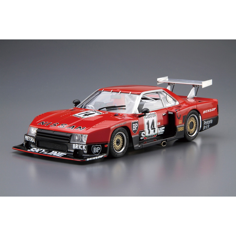 Aoshima: 1/24 NISSAN R30 SKYLINE TURBO GR.5 KYALAMI-9H-ENDURANCE '82 Scale Model Kit #112