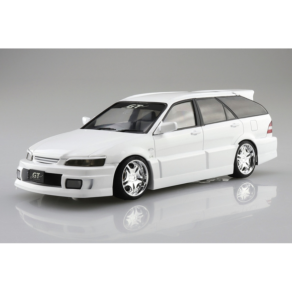 Aoshima: 1/24 Garson Geraid GT CF6 Accord Wagon '97 (Honda) Scale Model Kit #63 - Bards & Cards