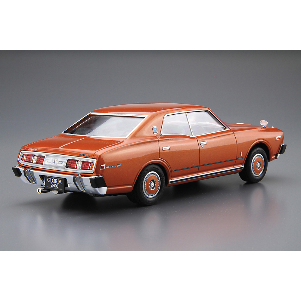 Aoshima: 1/24 Nissan P332 Cedri/Gloria 4HT 280E Brougham '78 Scale Model Kit #53