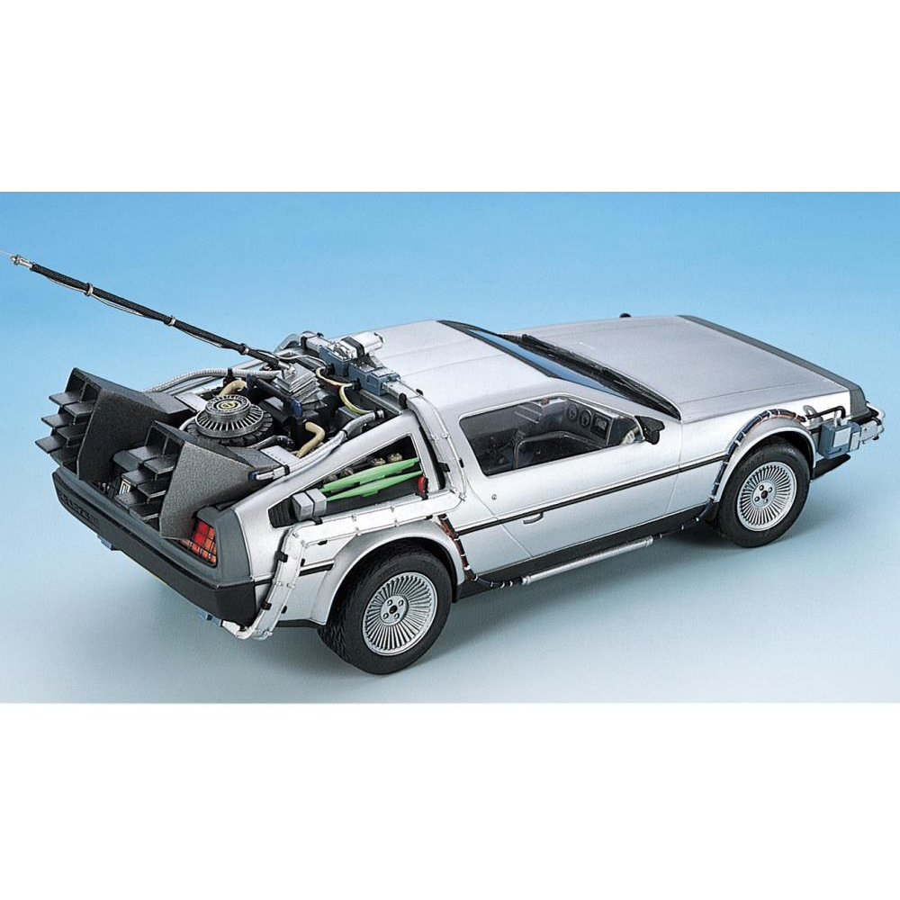 Aoshima: Back to the Future Part I DeLorean 1/24 Scale Model Kit #BT-01