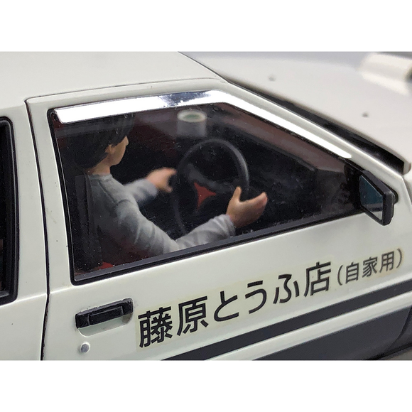 Aoshima: 1/24 Initial D - Takumi Fujiwara AE86 Trueno (Project D Ver.) with Driver Scale Model Kit #14 - Bards & Cards