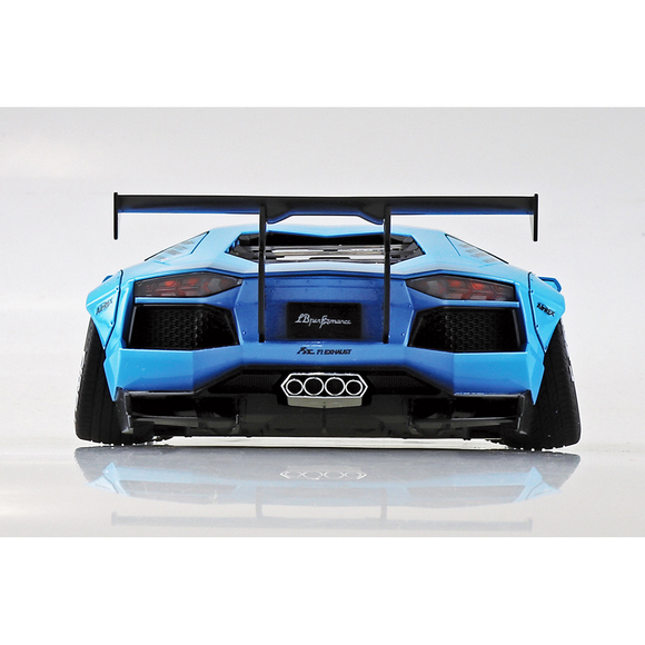 Aoshima: 1/24 LB-Works Lamborghini Aventador Ver. 1 Scale Model Kit #17 - Bards & Cards