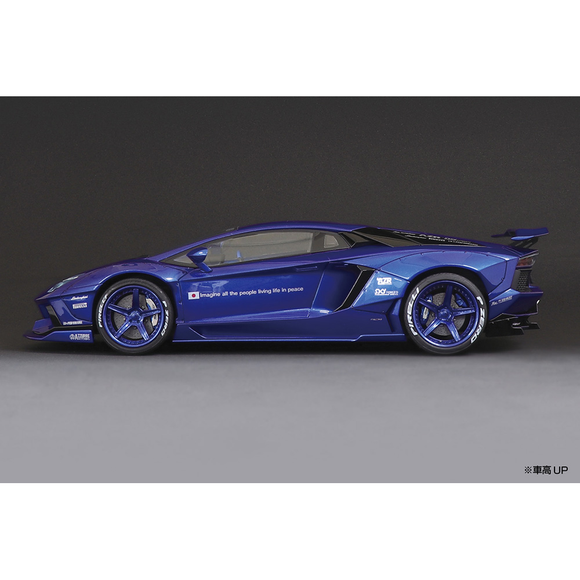 Aoshima: 1/24 LB-Works Liberty Walk Lamborghini Aventador (Ver. 2) Scale Model Kit #18 - Bards & Cards
