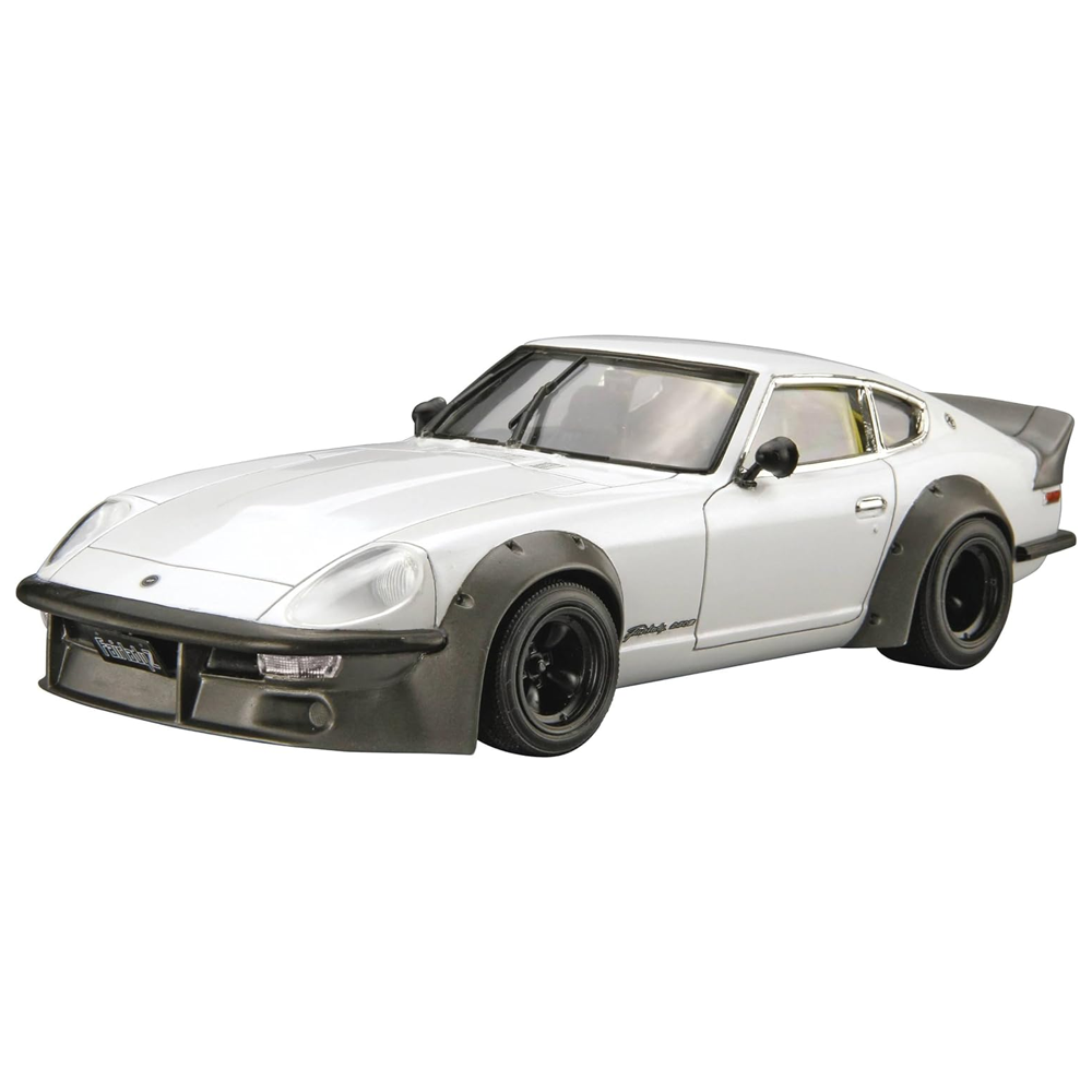 Aoshima: 1/24 NISSAN S30 Fairlady Z AERO CUSTOM Ver. 2 '75 Scale Model Kit #128 - 0