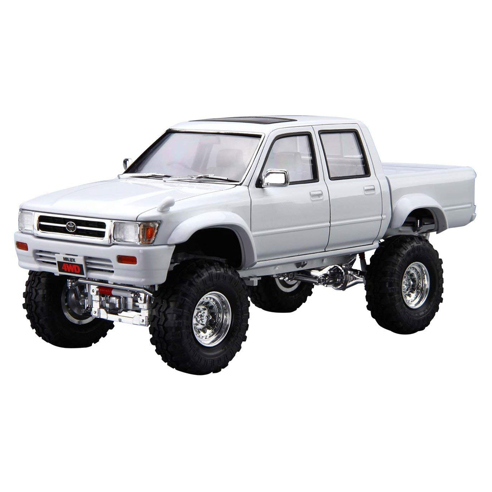 Aoshima: 1/24 LN107 HILUX Pickup Double Cab Lift-Up '94 (Toyota) Scale Model Kit #05 - Bards & Cards