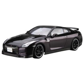 Aoshima: 1/24 NISSAN R35 GT-R Spec-V '09 Scale Model Kit #35 - Bards & Cards
