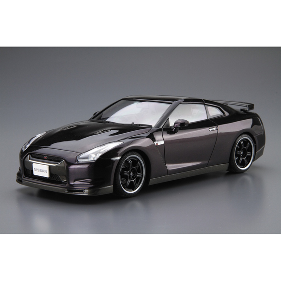 Aoshima: 1/24 NISSAN R35 GT-R Spec-V '09 Scale Model Kit #35 - Bards & Cards