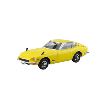 Aoshima: 1/32 The Snap Kit Nissan S30 Fairlady Z (Yellow) Scale Model Kit #13-C - Bards & Cards