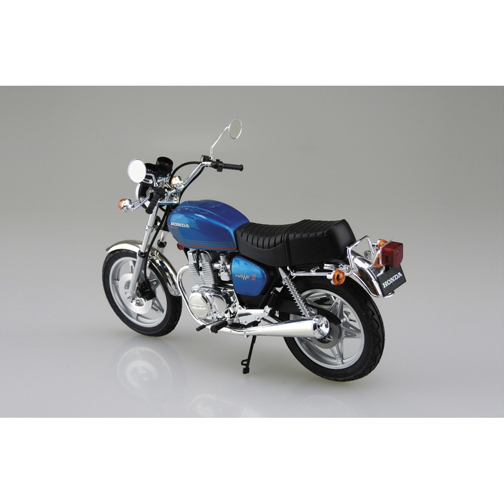 Aoshima: 1/12 Honda CB400T Hawk-II '77 Scale Model Kit #15 - Bards & Cards