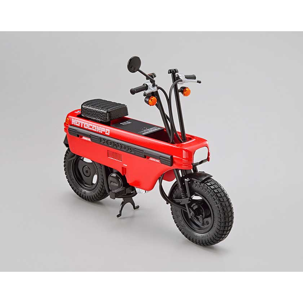 Aoshima: 1/12 The Bike Honda AB12 Motocompo '81 Scale Model Kit #67 - Bards & Cards