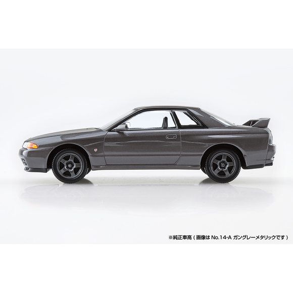 Aoshima: 1/32 The Snap Kit Nissan R32 Skyline GT-R (Crystal White) Scale Model Kit #14-B - Bards & Cards