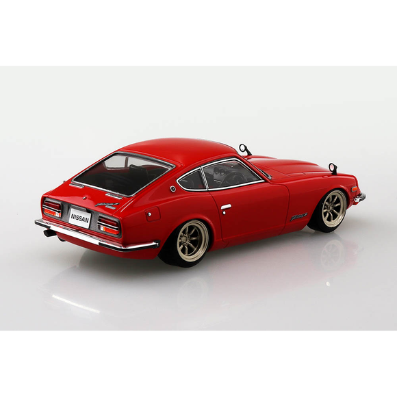 Aoshima: 1/32 The Snap Kit Nissan S30 Fairlady Z Custom Wheel (Red) Scale Model Kit #13-SP1 - Bards & Cards
