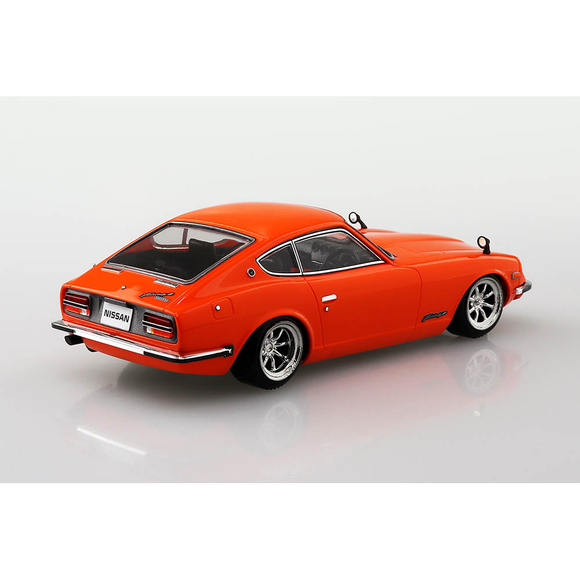 Aoshima: 1/32 The Snap Kit Nissan S30 Fairlady Z Custom Wheel (Orange) Scale Model Kit #13-SP3 - Bards & Cards