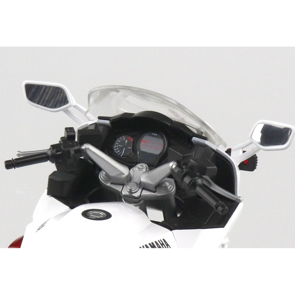 Aoshima: 1/12 Scale Yamaha FJR1300P Police Die-Cast Motorcycle - Bards & Cards