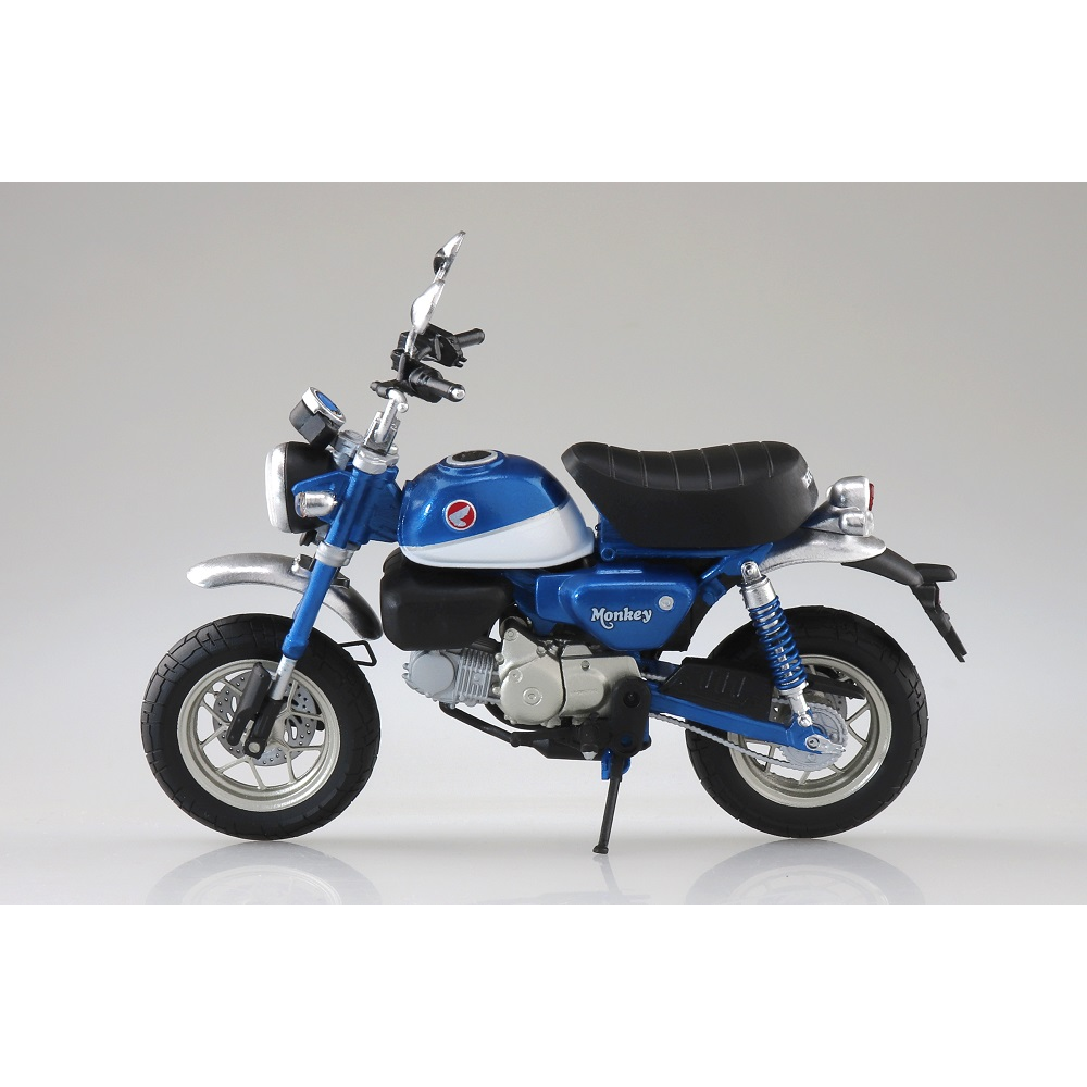 Aoshima: 1/12 Scale Honda Monkey 125 (Pearl Glittering Blue) Diecast Motorcycle - Bards & Cards