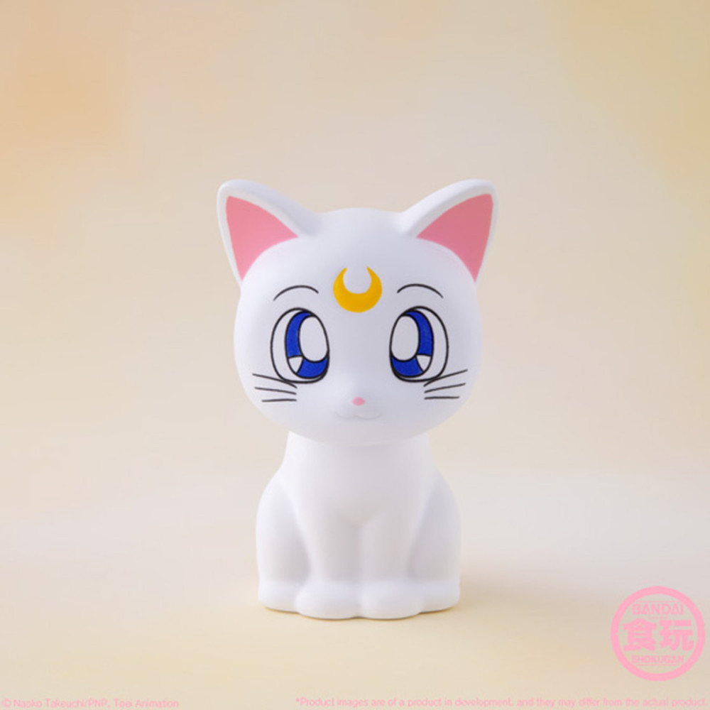 Bandai Shokugan: Sailor Moon - Relaxing Mascot (1 Blind Box Figure) - Bards & Cards