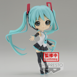 Banpresto Q Posket: Vocaloid - Hatsune Miku V4X Style (Ver. A) - Bards & Cards