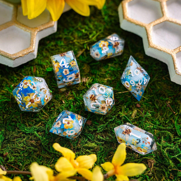 Bees And Flower Handmade Resin DND Dice Set - Bards & Cards