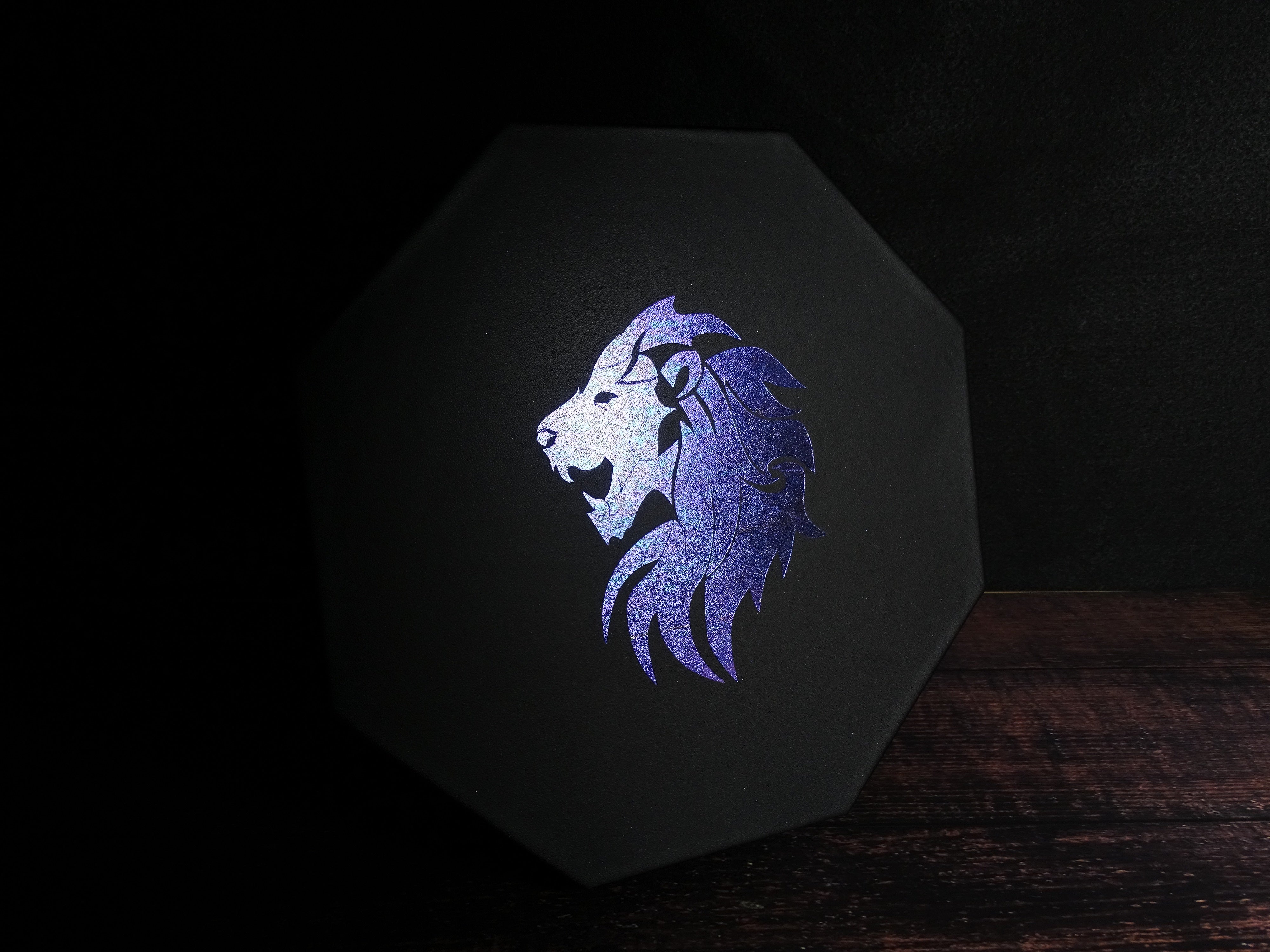 Color Shift Dice Tray Lid - Lion Design - Bards & Cards