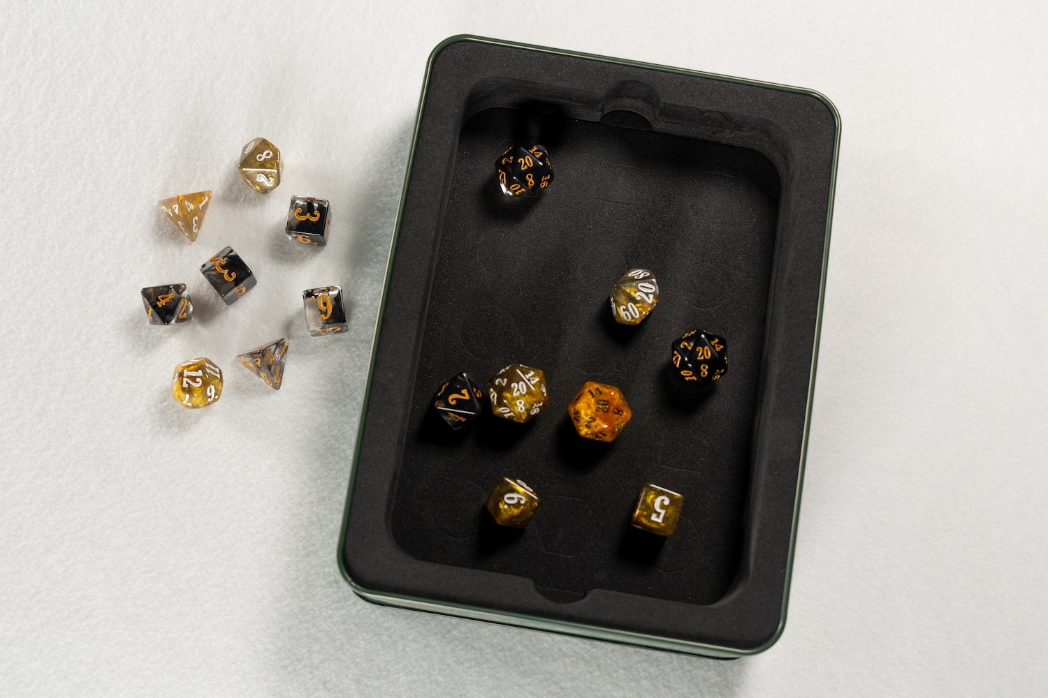 Epic Character Class Dice Set: The Game Master - Bards & Cards