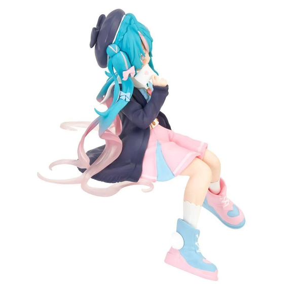 FuRyu: Vocaloid - Hatsune Miku (Love Sailor Version) Noodle Stopper - Bards & Cards