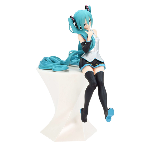 FuRyu: Vocaloid - Hatsune Miku Noodle Stopper - Bards & Cards