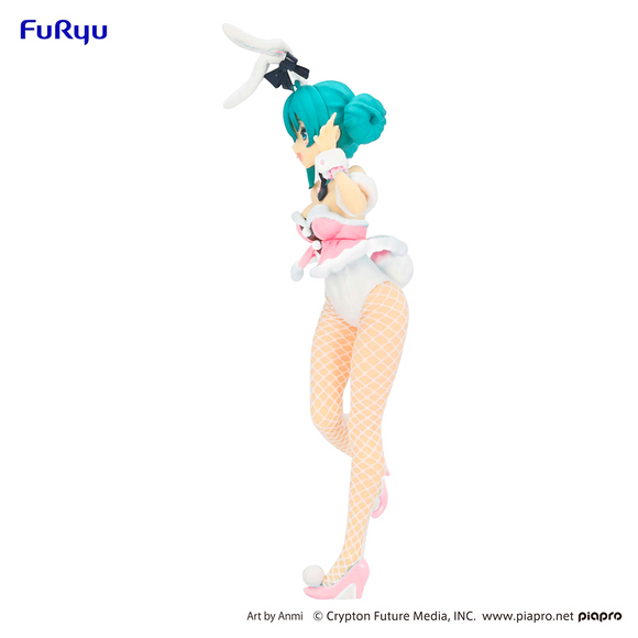 [PRE-ORDER] FuRyu: BiCute Bunnies - Hatsune Miku White Rabbit (Baby Pink Ver.) Figure - Bards & Cards