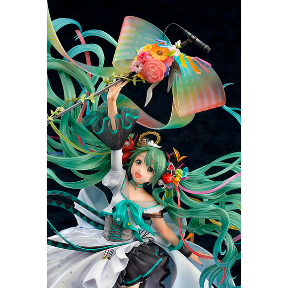 Good Smile Company: Character Vocal Series 01 - Hatsune Miku: Memorial Dress Version 1/7 Scale Figure - Bards & Cards