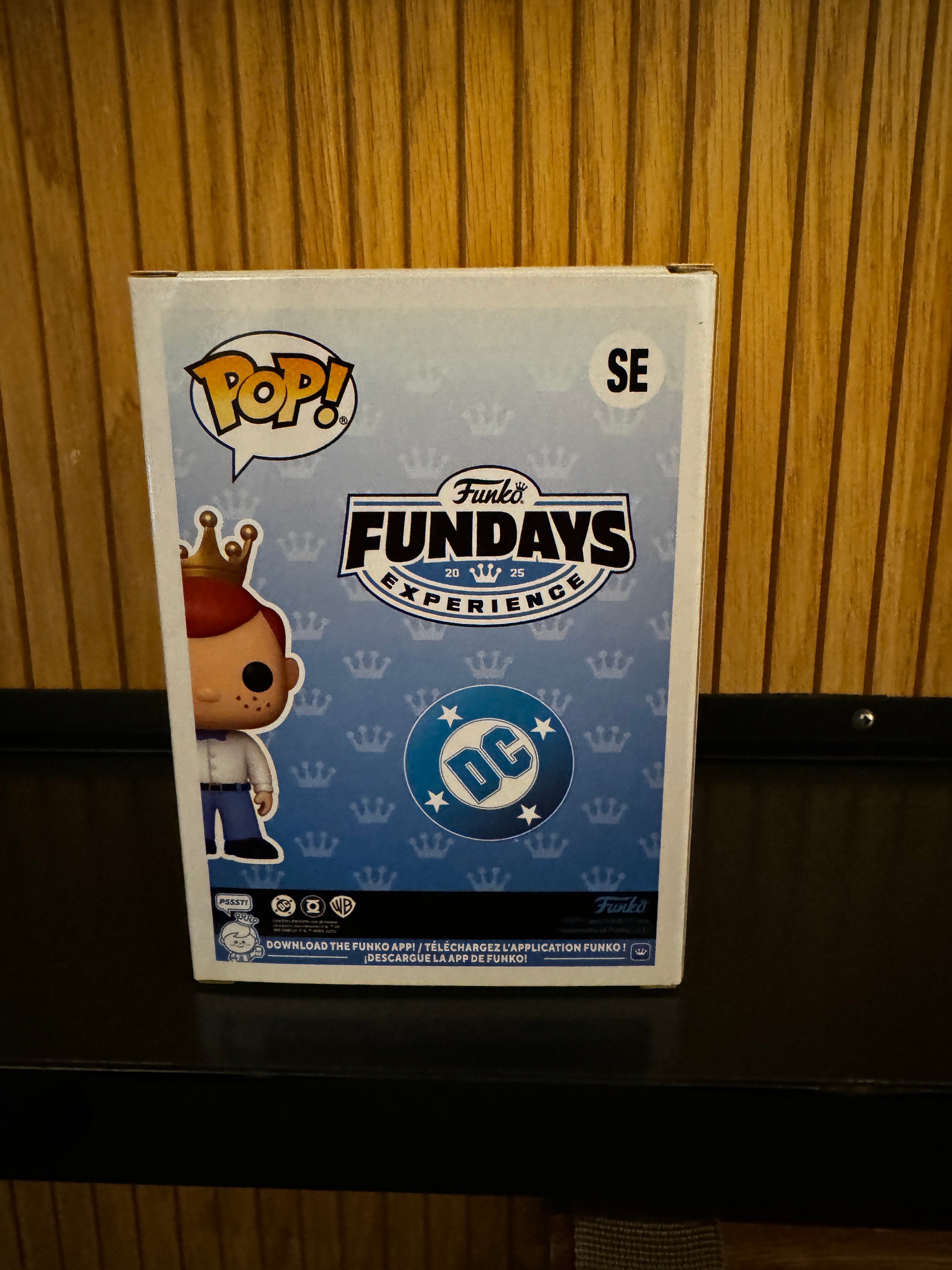 Funko Fundays Experience 2025: Pop! Originals DC Freddy Funko as Red Lantern () LE1000 - 0