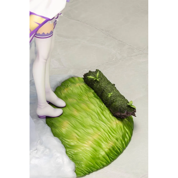 KOTOBUKIYA: Re:Zero Starting Life in Another World - Emilia (Memory's Journey) 1/7 Scale Figure - Bards & Cards