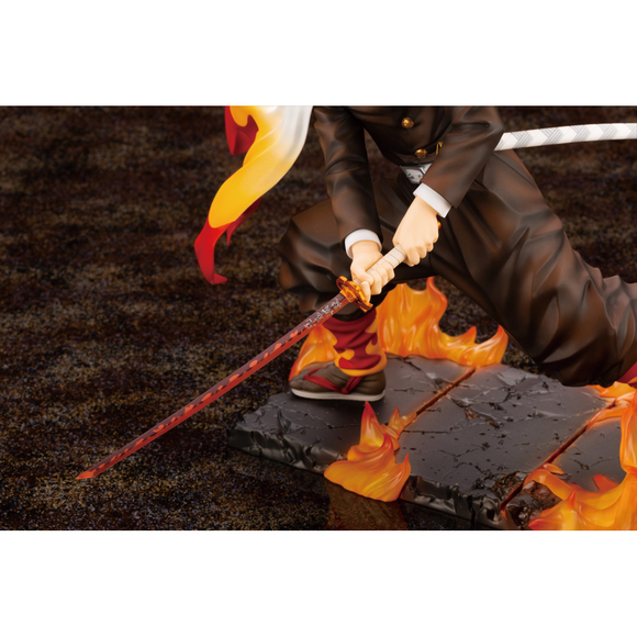 KOTOBUKIYA ARTFX J: Demon Slayer: Kimetsu no Yaiba - Kyojuro Rengoku - Bards & Cards