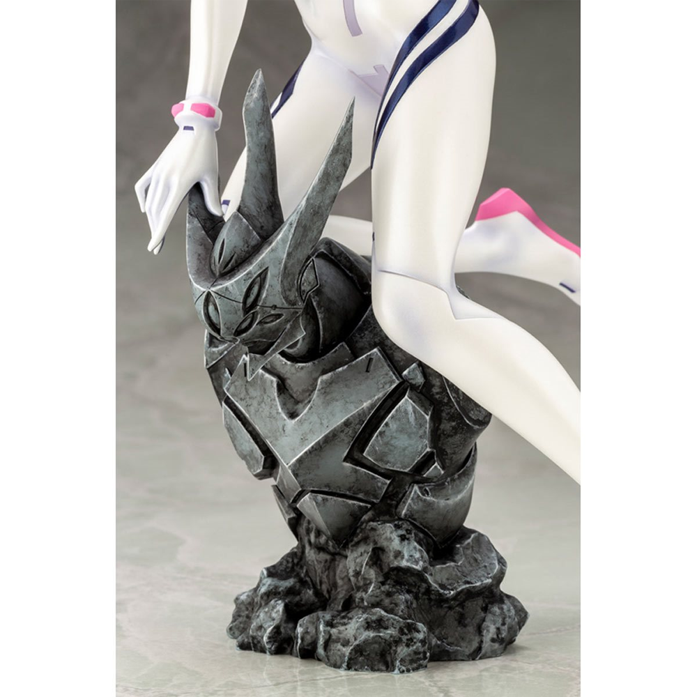 KOTOBUKIYA: Evangelion: 3.0+1.0 Thrice Upon a Time - Mari Makinami Illustrious White Plugsuit Ver. 1/6 Scale Figure