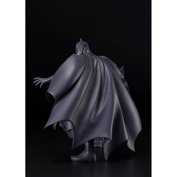 KOTOBUKIYA ARTFX: DC Comics - Batman (Hush Renewal Package) Statue - Bards & Cards