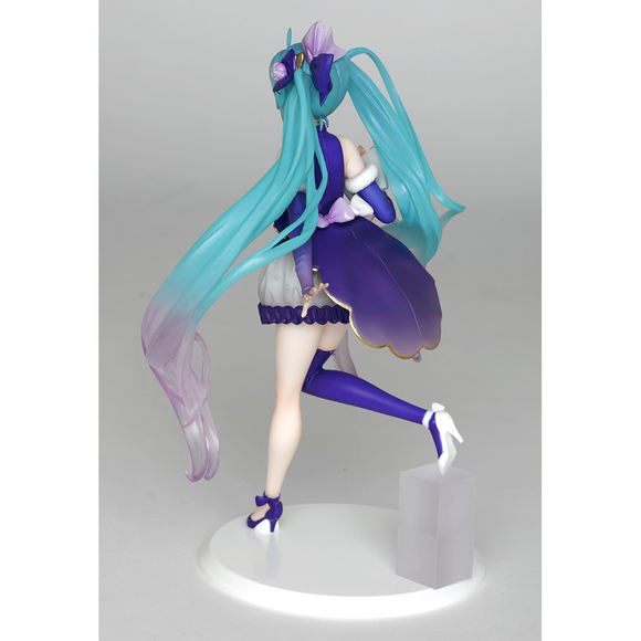 Taito: Vocaloid - Hatsune Miku (3rd Season Winter Ver.) Prize Figure - Bards & Cards