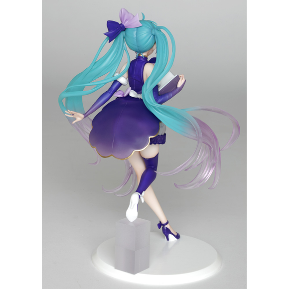 Taito: Vocaloid - Hatsune Miku (3rd Season Winter Ver.) Prize Figure - Bards & Cards