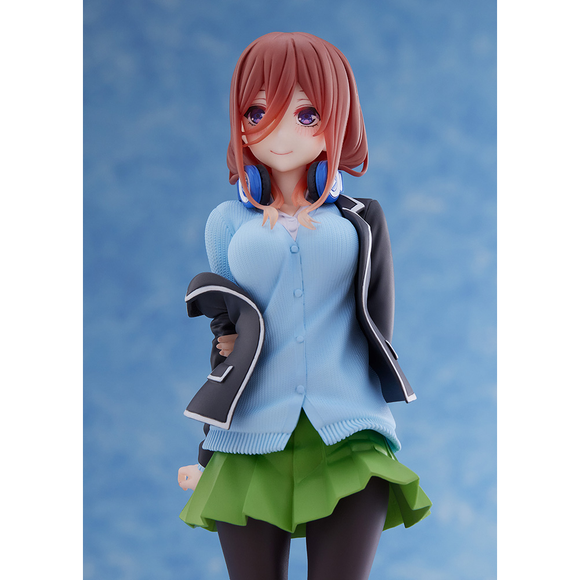 Taito: The Quintessential Quintuplets - Nakano Miku (Uniform Ver.) Renewal Coreful Prize Figure - Bards & Cards