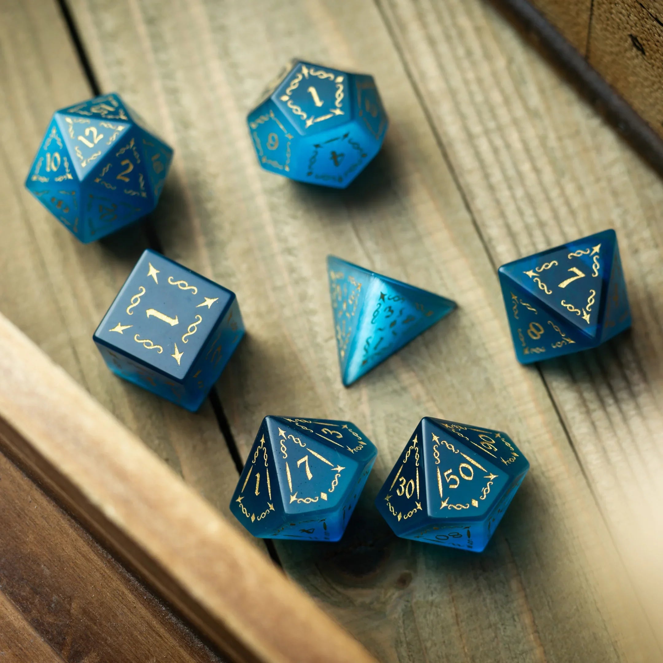 Vine Spike Gemstone Blue Cats Eye Stone DND Dice Set - 0