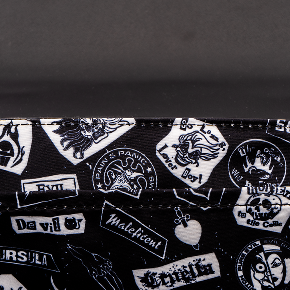 Loungefly: Disney - Villains Club Polaroid Cross Body Bag - Bards & Cards