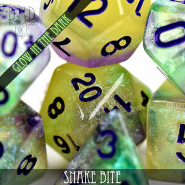 Snake Bite Glow in the Dark Dice Set - Bards & Cards