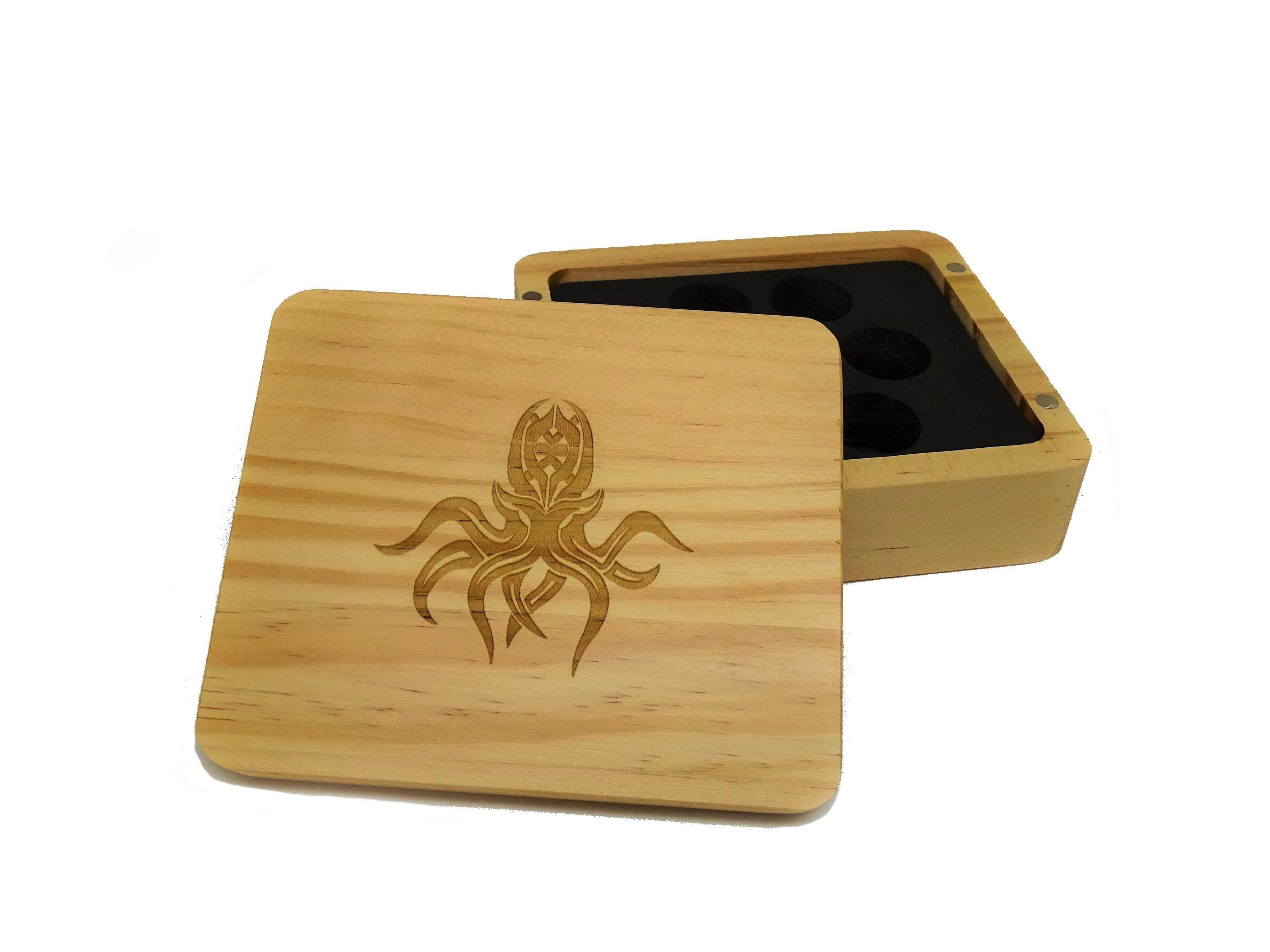 Cthulhu Wooden Dice Case - Bards & Cards