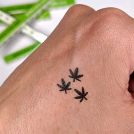 Makeup Leaf Stamp and Eyeliner - Bards & Cards