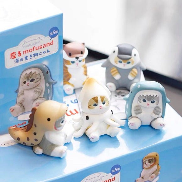 Kitan Club: Mofusand Sitting Aquarium Cat - 1 Blind Box - Bards & Cards