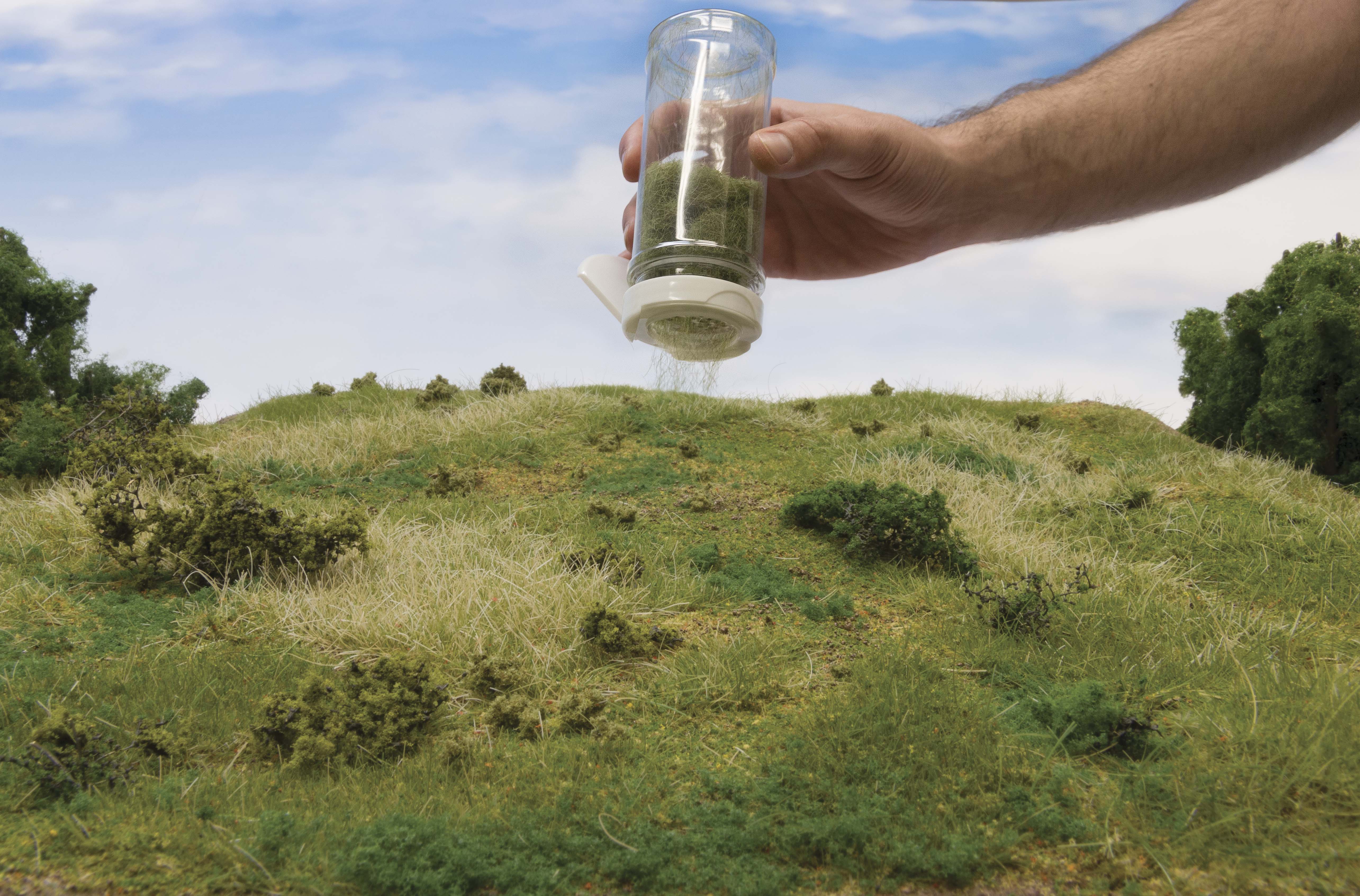All Game Terrain - Static Grass Shaker Kit - Bards & Cards